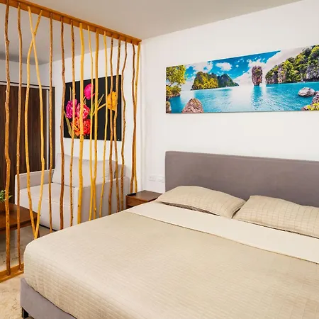 Studio Walk Distance To Wallmart And 5Ta Avenue