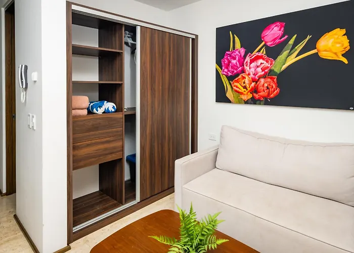 Walk Distance To Wallmart And 5ta Avenue * Playa del Carmen