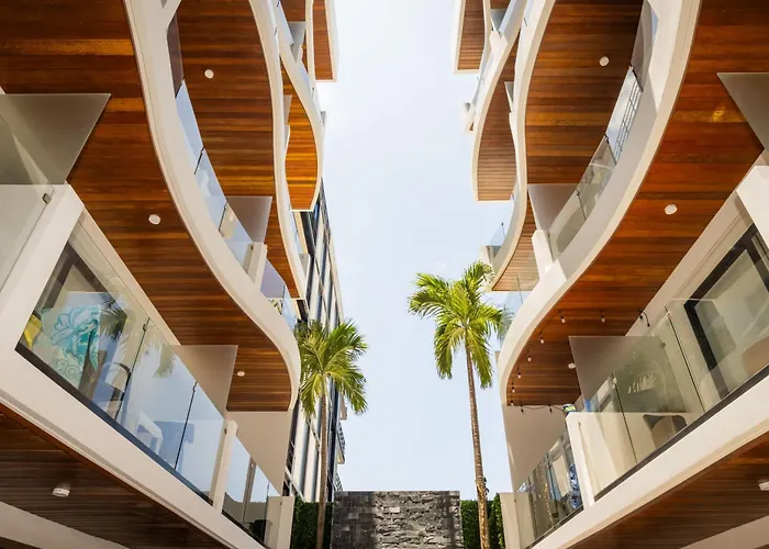 Walk Distance To Wallmart And 5ta Avenue Playa del Carmen